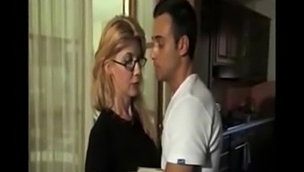 Vintage Italiana Lady'S Anal Adventure