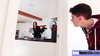 Big Natural Tits Housewife Emma Butt In Hardcore Sex Action