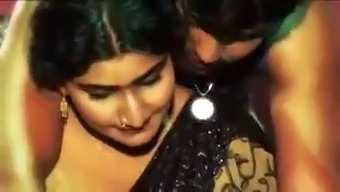 भारतीय परिपक्व औरत की गर्म मुठभेड़
