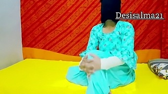 एशियाई जोड़े ने जंगली सेक्स और घर का बना तांडव के साथ ईद मनाई