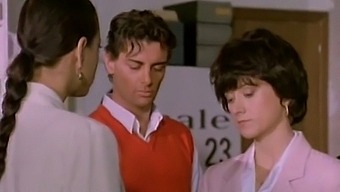 Vintage Italian Agent Gets Anal Drilled By Celebrity Reporter